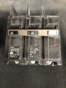 Disyuntor Circuito Siemens BQ3B040 3 polos 40 amperios con Garantía Nuevo en Caja - Imagen 1 de 9