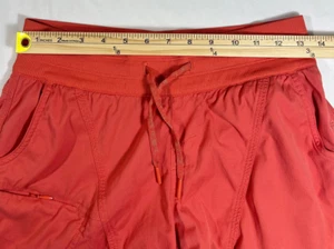 The NorthFace Women's Shorts Red Lined Stretch Size Small S\P - Picture 1 of 8