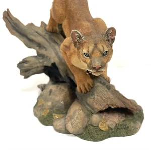 The Danbury Mint STILLE VERFOLGUNG Berglöwe Skulptur von Nick Bibby. - Bild 1 von 4