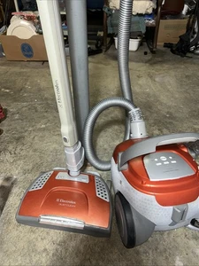 Electrolux Oxygen 3  Model #EL7020 Complete, Gently Used In Great Condition. - Picture 1 of 8