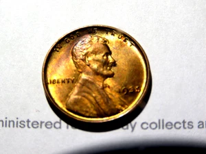 Gem Brilliant Uncirculated Mostly RED Beautiful 1935 Lincoln Cent F3 - Picture 1 of 2