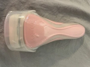 Sealed Schick Intuition Pure Nourishment Razor - Picture 1 of 2