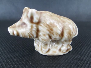 Statuina cinghiale rosa rossa ceramica Wade England - Foto 1 di 3