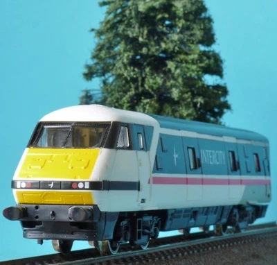 HORNBY MK4 DVT BR SWALLOW LIVERY from INTERCITY 225 TRAIN SET R824 NOT POWERED - Image 1 of 4