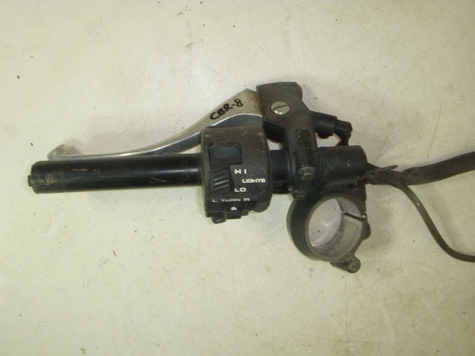 CBR900RR 900RR 1993-94 HONDA MANILLAR IZQUIERDO CON INTERRUPTOR DE LUZ DE BARRA USADO MW0 CBR-8 Foto 1 de 1