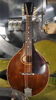 Gibson Mandolin A Style 1922 - Natural w/ Original Case *Restored* - Image 1 of 4