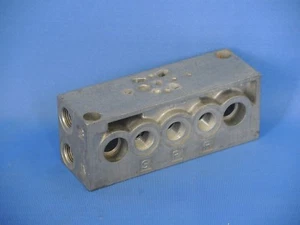 Colector de aire Festo AB-1/8 226736 (nuevo) - Imagen 1 de 3