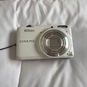 Nikon COOLPIX S6500 White Digital Camera 16.0MP 12x Optical Zoom From JAPAN - Picture 1 of 4