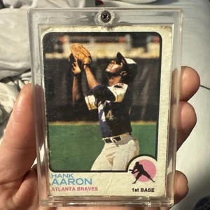 1973 Topps #100 Hank Aaron Braves HOF! DMG - Picture 1 of 12