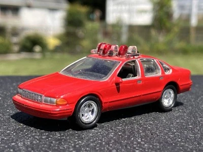 Johnny Lightning 1995 Chevrolet Caprice Fire Chief Excellent L👀K! 1/64 Diecast - Image 1 of 4
