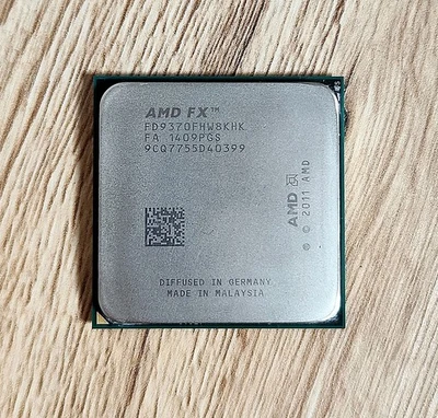 AMD FX-9370 (8x 4.40GHz) FD9370FHW8KHK Octa-Core CPU Socket AM3+ Processor - Image 1 of 4