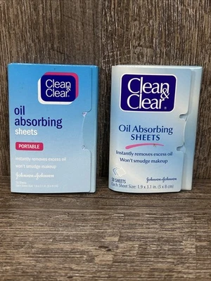 CLEAN & CLEAR Oil Absorbing Sheets - - Image 1 of 4