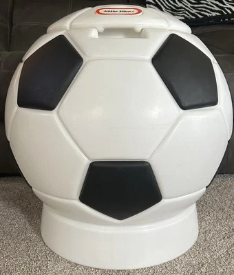 Футбольный мяч игрушка груди коробка Litlle Tikes пластиковый винтажный РЕДКАЯ белый черный - Изображение 1 из 4