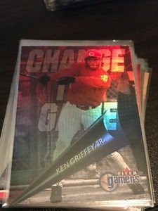 KEN GRIFFEY JR 2000 Fleer Gamers Change the Game #52 REDS! CHN1