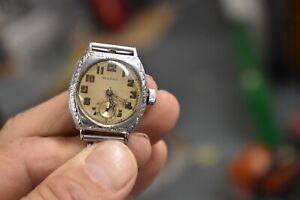 Vintage Bulova 10AE  Wrist Watch Sz 6 "  Art Deco Style RUNS AS IS 