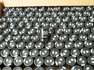 Lot of 10 pcs EPCOS B41505-A9108-M 100VDC 1000uF 20% Electrolytic Capapacitor - Picture 1 of 7