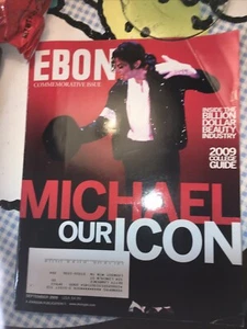 MICHAEL JACKSON EBANO NUMERO COMMEMORATIVO LA NOSTRA ICONA 9-2009 PUBBLICAZIONE JOHNSON - Foto 1 di 6