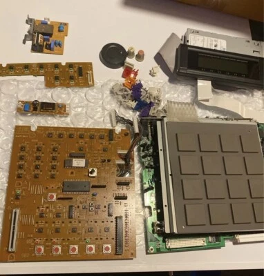 AKAI MPC 2000XL Parts Almost Complete Drum Machine Sampler - Image 1 of 4
