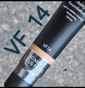 Sleek Vitality Foundation Moisturising & Oil-Free Shade VF14 30ml - Picture 1 of 2
