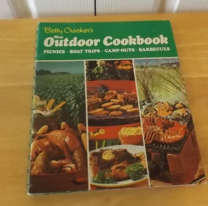 Betty Crocker's neues Outdoor Kochbuch Picknick Camping Grill Bootfahren 1971 MCM - Bild 1 von 9