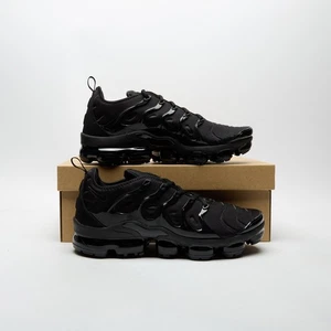 NIKE Air VaporMax Plus Men's Black SIZE 10 Trainers - Picture 1 of 6