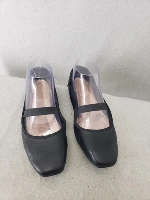 Old Navy Mary Jane Ball Women 6 Black Ballet Flats Comfortable Classic Shoes - Image 1 of 4