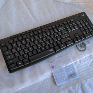 Logitech Wireless Keyboard K295 Silent Touch Quiet Waterproof - Picture 1 of 7