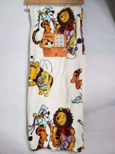 Winnie The Pooh Halloween Blanket Soft Plush Throw 50x70 ๐๐ฏ Exclusive 2025 - Picture 1 of 5