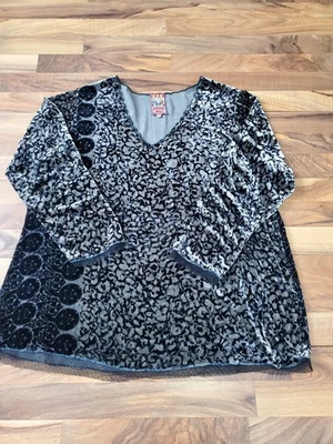 Blusa Johnny Was para mujer talla 1X negra mezcla de seda terciopelo cuello en V pulóver top Foto 1 de 4