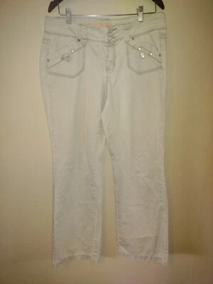 Pantalones hidráulicos caqui acampanados para mujer Foto 1 de 3