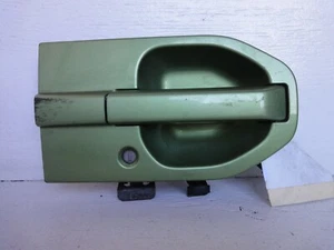 03-04-05-06-07-08-09-10-11 HONDA ELEMENT RIGHT FRONT SIDE EXTERIOR DOOR HANDLE - Picture 1 of 12