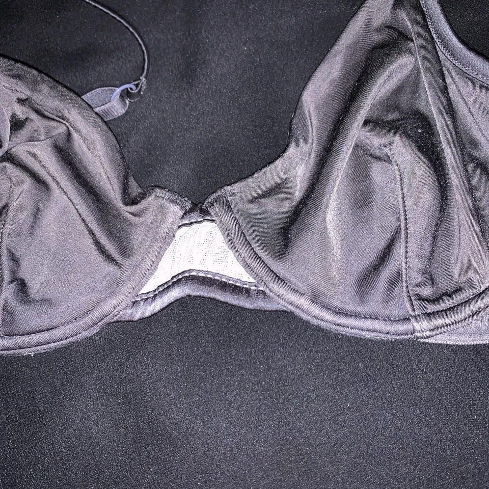 La Perla Studio Bra Unlined Underwire Size 32 Black Life Left - Image 1 of 4