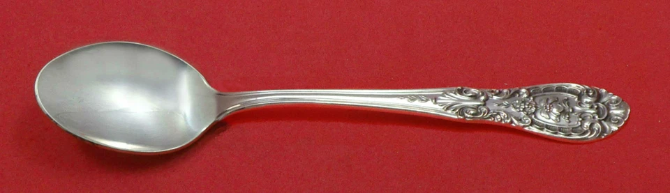 Cuchara de alimentación infantil Southern Grandeur de Easterling de plata esterlina personalizada Foto 1 de 1