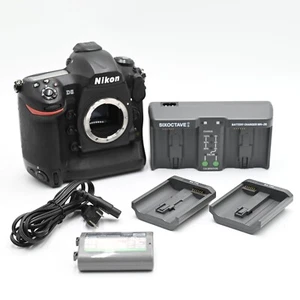 Nikon D5 DSLR Camera Body Only Nikon good working - Picture 1 of 8