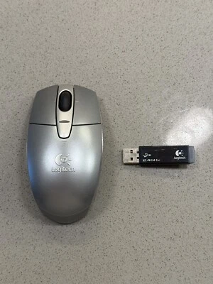 LOGITECH N231 CLASSIC WIRELESS MOUSE Silver Receiver Dongle Canada 210 C- UM34 - Image 1 of 4