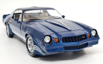Greenlight 1/18 Chevrolet Camaro Z28 1980 Blue Diecast Model Car - Image 1 of 4