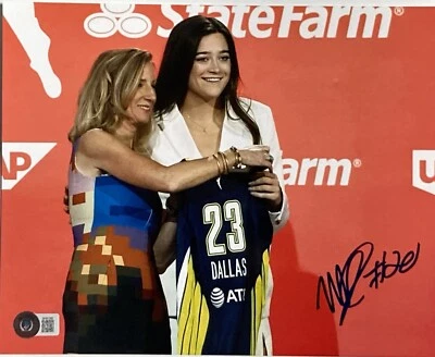 MADDY SIEGRIST Signed 8x10 Photo WNBA DALLAS WINGS Villanova BAS COA Autograph - Image 1 of 2