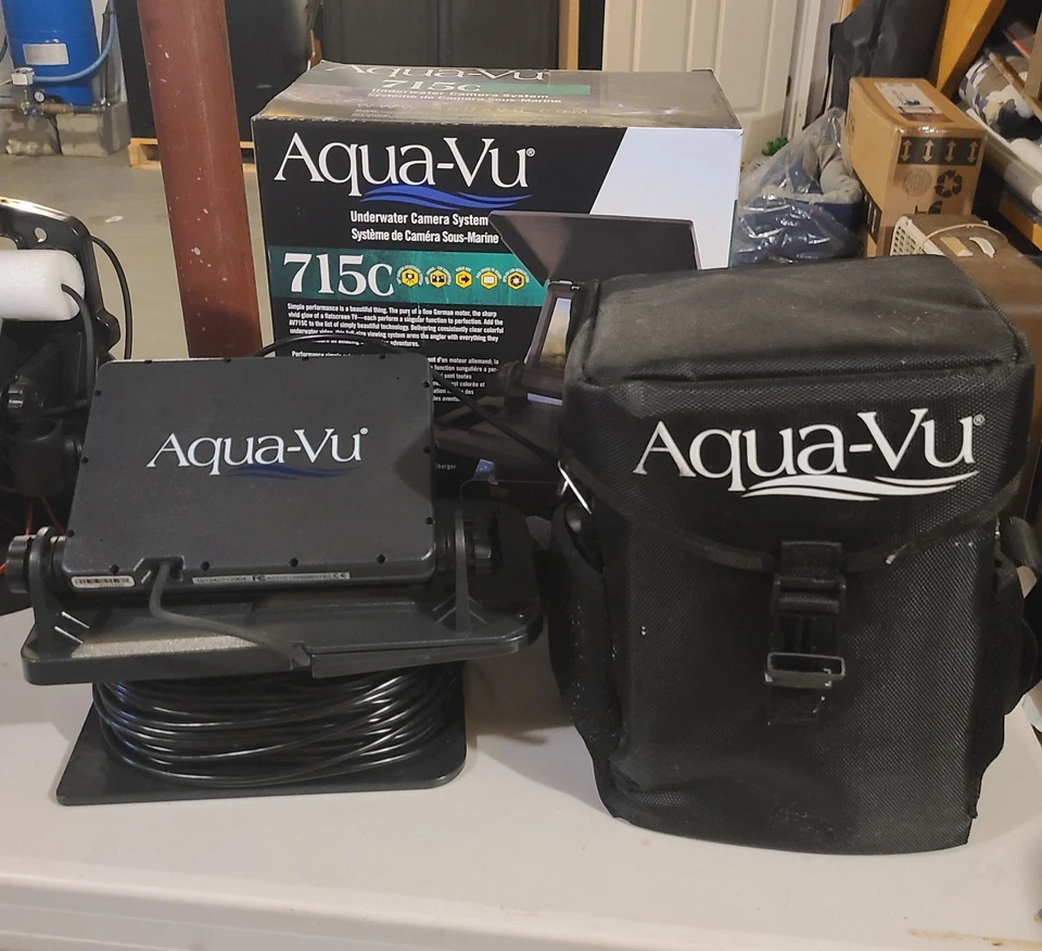 Aqua-Vu ~ 715C ~ Sistema de visión subacuática - Cámara de video a color ~ Monitor LCD de 7" Foto 1 de 1