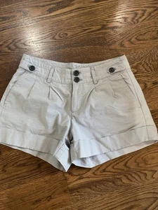 Banana Republic Pinstripe Shorts pristine condition Size 2 - Picture 1 of 6
