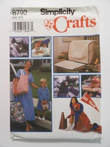 Simplicity 8792 Stadium Blanket, Car Seat Cover, Tote Bag, Golf Club Cover Uncut - Picture 1 of 3