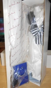 DANBURY MINT ~ Princess Diana Outfit ~ MINT! ~ BLACK & WHITE~ Crown - Picture 1 of 6