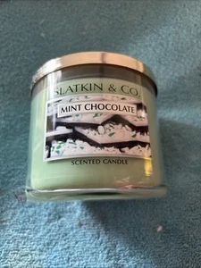 Slatkin & Co Mint Chocolate Scented Candle 14.5 oz dark cocoa peppermint NEW - Picture 1 of 5