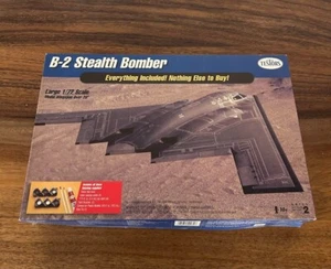 Testors B-2 Stealth Bomber Large 1/72 Scale - Picture 1 of 6