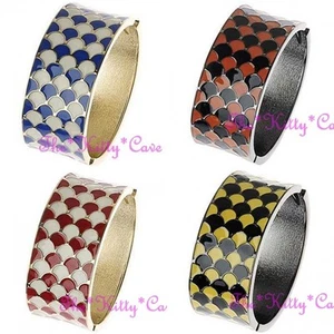 Large Émaillé Concave Balance Motif Géométrique Contraste Bracelet à Charnière - Imagen 1 de 9