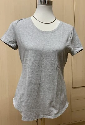 Sportshirt, Gr.M/38, grau, C&A, kurzarm, x leicht abgerundeter Saum - Bild 1 von 4