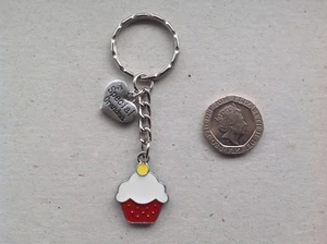 Personalised Handmade Cupcake NAN, NANA, GRAN, GRANNY, GRANDMA Charm Keyring - Picture 1 of 7