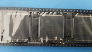 Microcontrollore IC ST10F275 16 bit 32Kx8 CPU FLASH 64MHz CMOS, 144LQFP, ST Micro - Foto 1 di 4