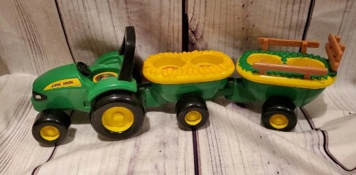 John Deere Animal Hayride Tractor Farmer Animal Interactive Sound Tested Works - Image 1 of 1