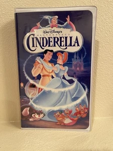 Walt Disney’s Cinderella VHS - Picture 1 of 3