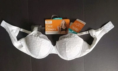 Warners Underwire Bra Lace Escape Contour No Itch Floral Lace Design RF3341A - Image 1 of 4